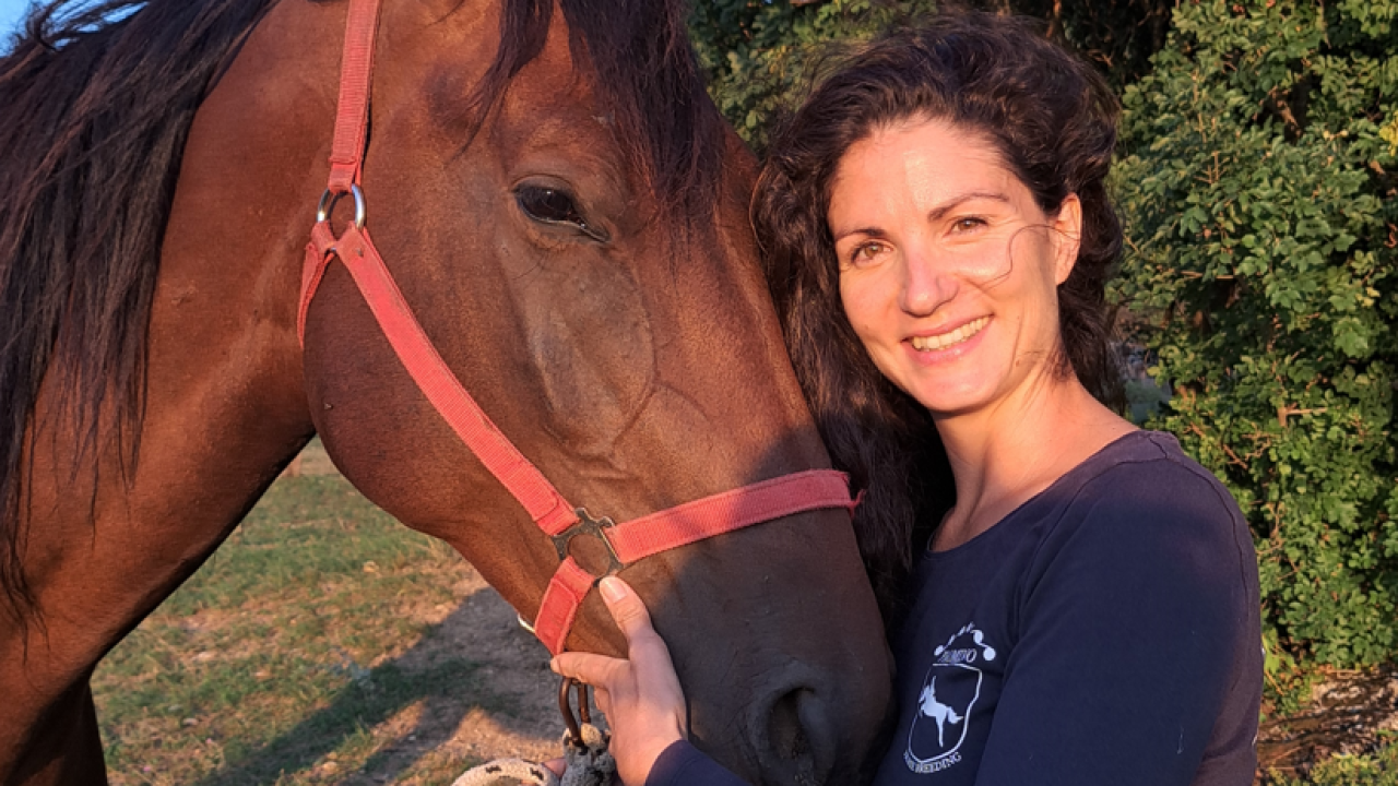 Gracija je kostimografkinja koja se iz Zagreba vratila u Zagoru i danas se bavi uzgojem konja