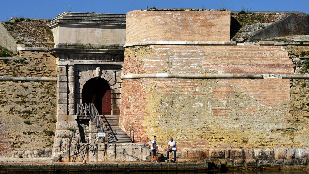 Koliko će još smiješna teza o tvrđavi sv. Nikole i Skradinu biti u medijskom prostoru?