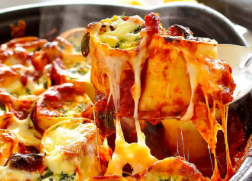 Recept za rolade od tijesta za lazanje punjene mljevenim mesom i trima vrstama sira