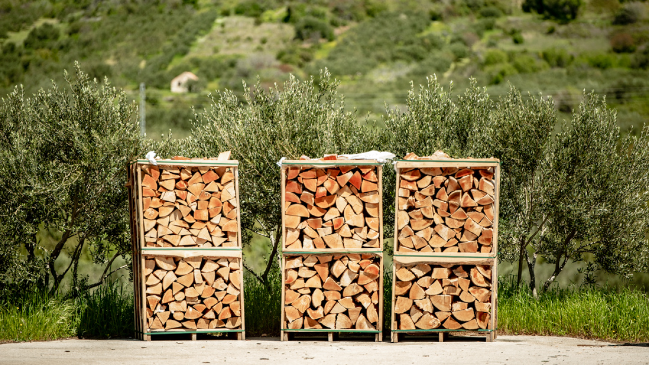 Pripremite se za zimu uz odlične popuste Vrcić drva!