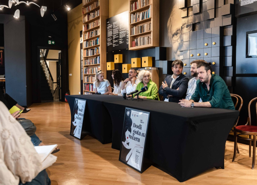 Fotografija 8 - 'Dođi gola na večeru' otvara novu sezonu u šibenskom kazalištu: 'Laganje je aktualna tema'