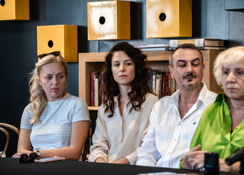 Fotografija 7 - 'Dođi gola na večeru' otvara novu sezonu u šibenskom kazalištu: 'Laganje je aktualna tema'