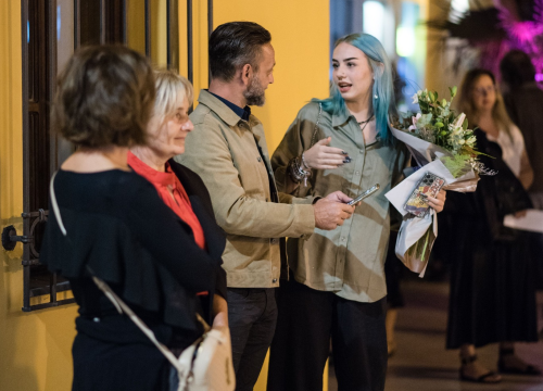 Fotografija 34 - Dođi gola na večeru: Nova predstava šibenskog kazališta humorom šamara gledatelje!