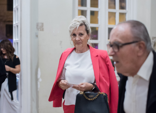 Fotografija 41 - Dođi gola na večeru: Nova predstava šibenskog kazališta humorom šamara gledatelje!