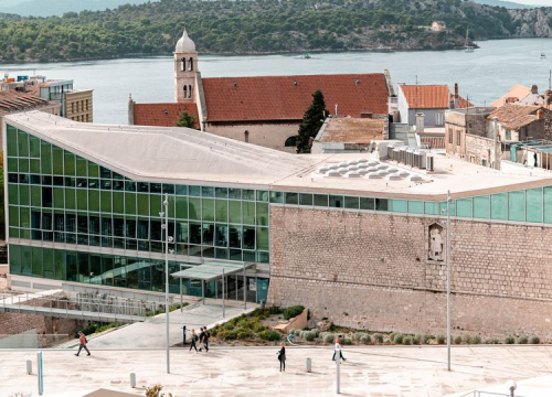 U šibenskoj knjižnici otvorenje izložbe 'Iz Spiralnog ciklusa Borisa Demura'