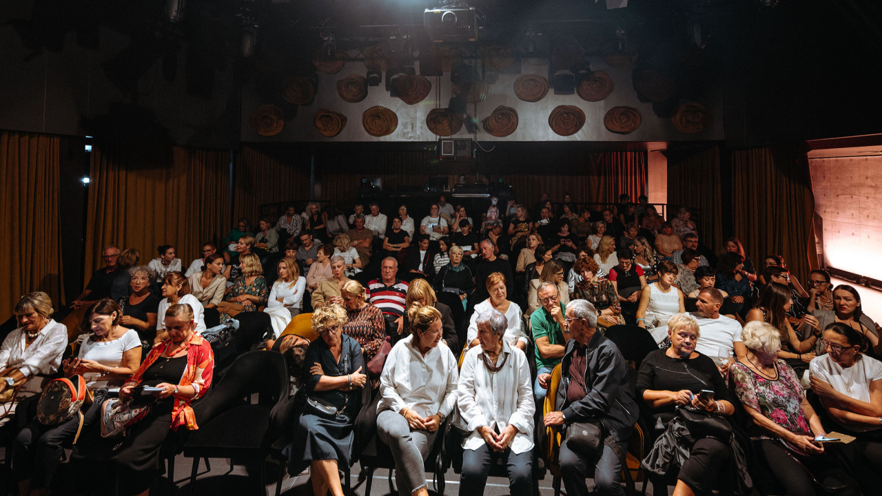 Filmski travanj u Arsenu: Stižu Nina Violić, Filip Šovagović i Zoran Predin