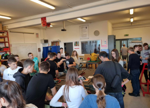 Fotografija 13 - 'Dan otvorenih vrata' u Industrijsko-obrtničkoj školi: 'Učenici mogu vidjeti kako se radi u našim radionicama'