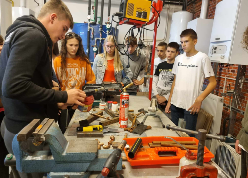 Fotografija 3 - 'Dan otvorenih vrata' u Industrijsko-obrtničkoj školi: 'Učenici mogu vidjeti kako se radi u našim radionicama'