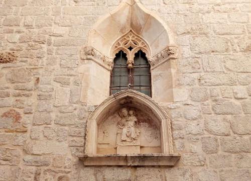 Fotografija 2 - Liječnik Marko prvi je povijesno poznati šibenski pučanin koji je ostavio svoj portret i obiteljski grb