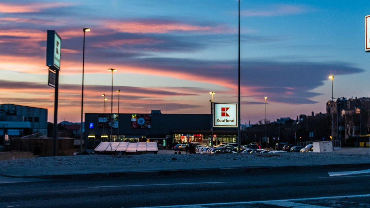 Provjerite koji svi dućani i do kada rade ove nedjelje u Šibeniku