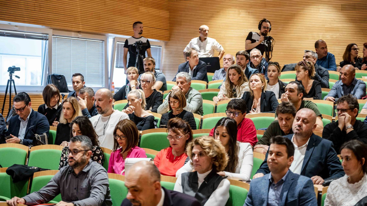 Na Županijskoj skupštini izglasan rebalans proračuna, a jedna od uloga 'Tijata' mogla bi biti i ploveća knjižnica