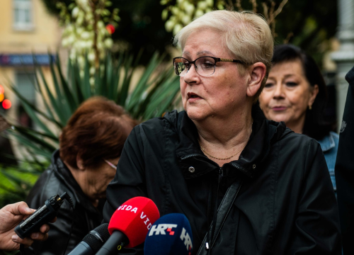 Fotografija 2 - Očajnički potez radnica Revije: 'Idemo pred Vladu RH, sramotno je da nas ne žele isplatiti!'