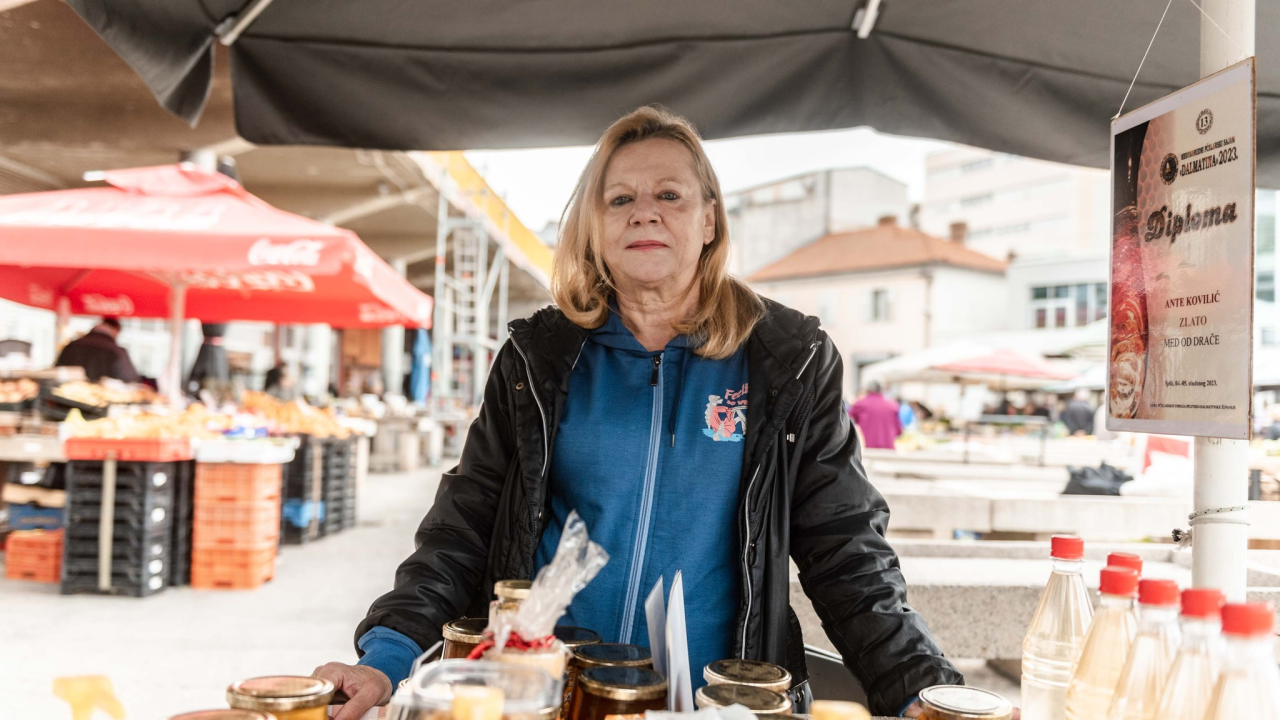 Maša i suprug bave se uzgojem pčela na području Rupa: 'Počeli smo nakon rata, trebalo je nešto raditi'