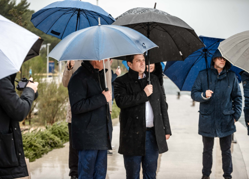 Fotografija 3 - Ministar Butković na mini-turneji po Šibensko-kninskoj županiji: Obišao luke u Rogoznici, Vrnaži, Bilicama…