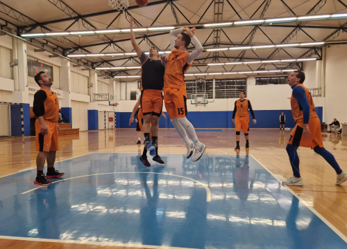 Šibenska rekreativna košarkaška liga: Branitelj naslova bolji od dosad neporažene Šarićeve momčadi