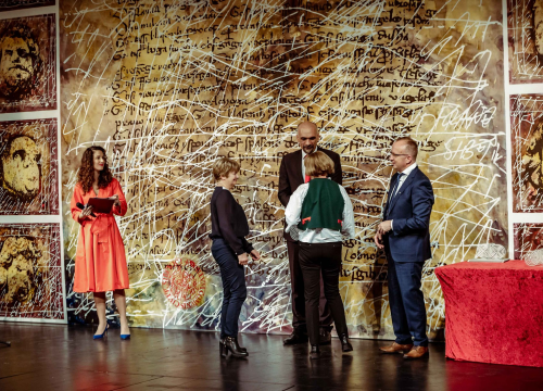 Fotografija 11 - Dodijeljeno 28 Zlatnih boula zaslužnim turističkim djelatnicima u Šibensko-kninskoj županiji