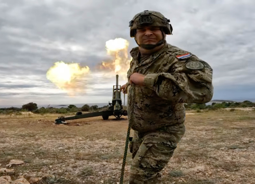 Vojska objavila snimku vježbe kod Rogoznice: Projektile ispaljivali s kopna i s mora