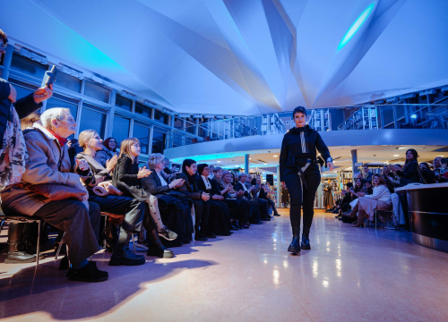 Fotografija 9 - Hrabre Šibenčanke koje su preboljele rak dojke nosile reviju: 'Puno ljepše je ovako se družiti nego u bolnici'