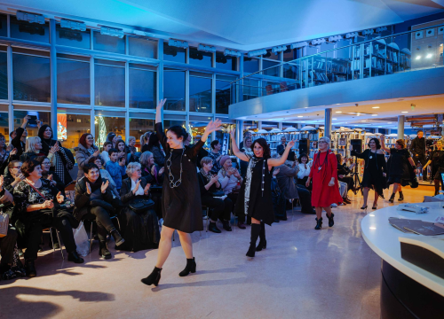 Fotografija 48 - Hrabre Šibenčanke koje su preboljele rak dojke nosile reviju: 'Puno ljepše je ovako se družiti nego u bolnici'