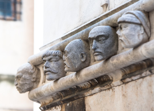 U gradu po popisu iz 2021. najbrojniji Živkovići pa Škugori, Matići, Jurići, Lovrići...