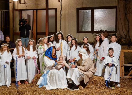 Župljani Vidika uprizorili žive jaslice, sugrađani oduševljeni