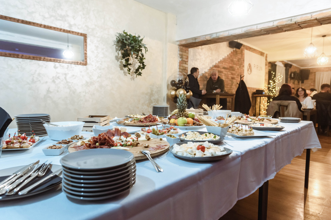 Posjetite novootvoreni Pirun Grill & Bar i uživajte u sočnim jelima s roštilja!