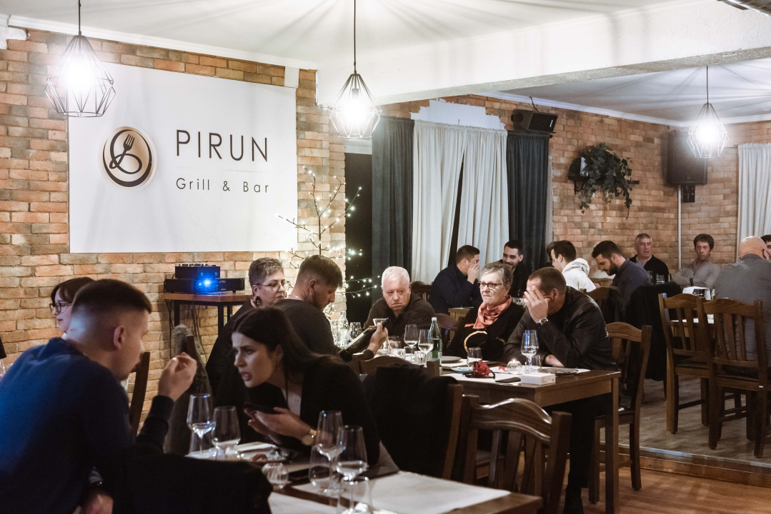 Posjetite novootvoreni Pirun Grill & Bar i uživajte u sočnim jelima s roštilja!