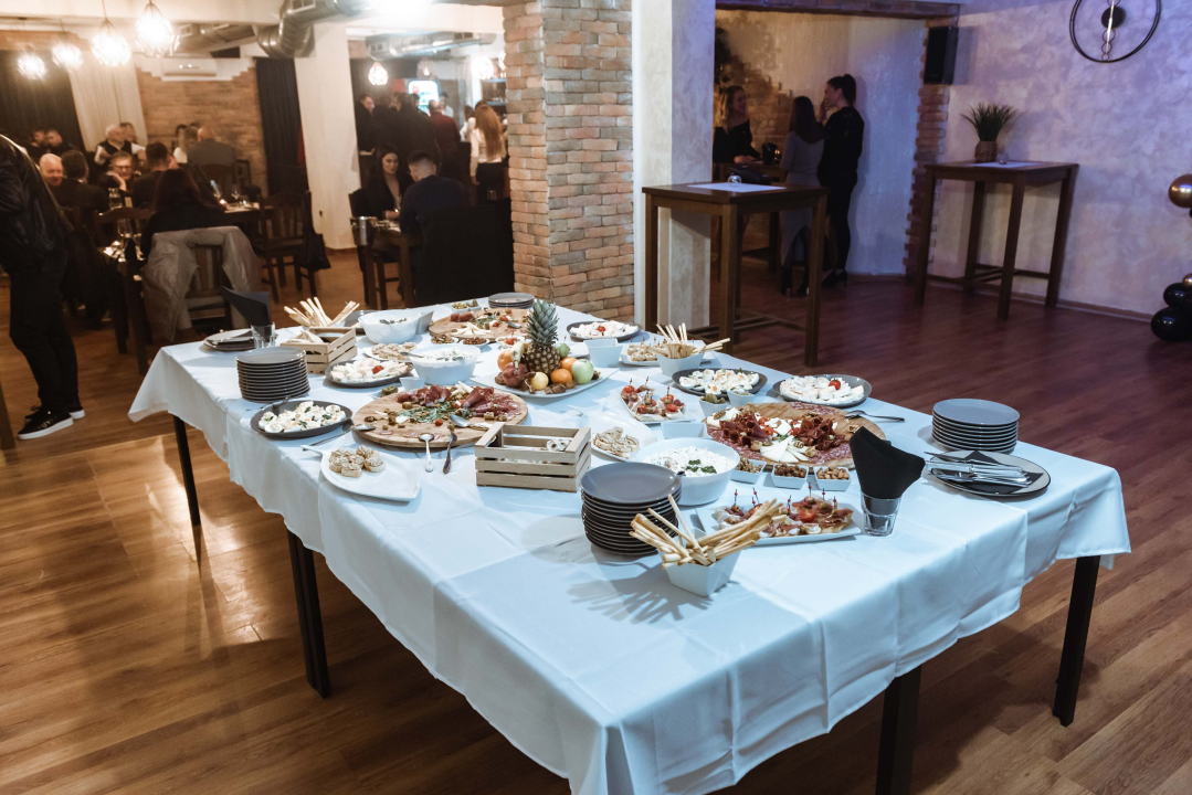 Posjetite novootvoreni Pirun Grill & Bar i uživajte u sočnim jelima s roštilja!