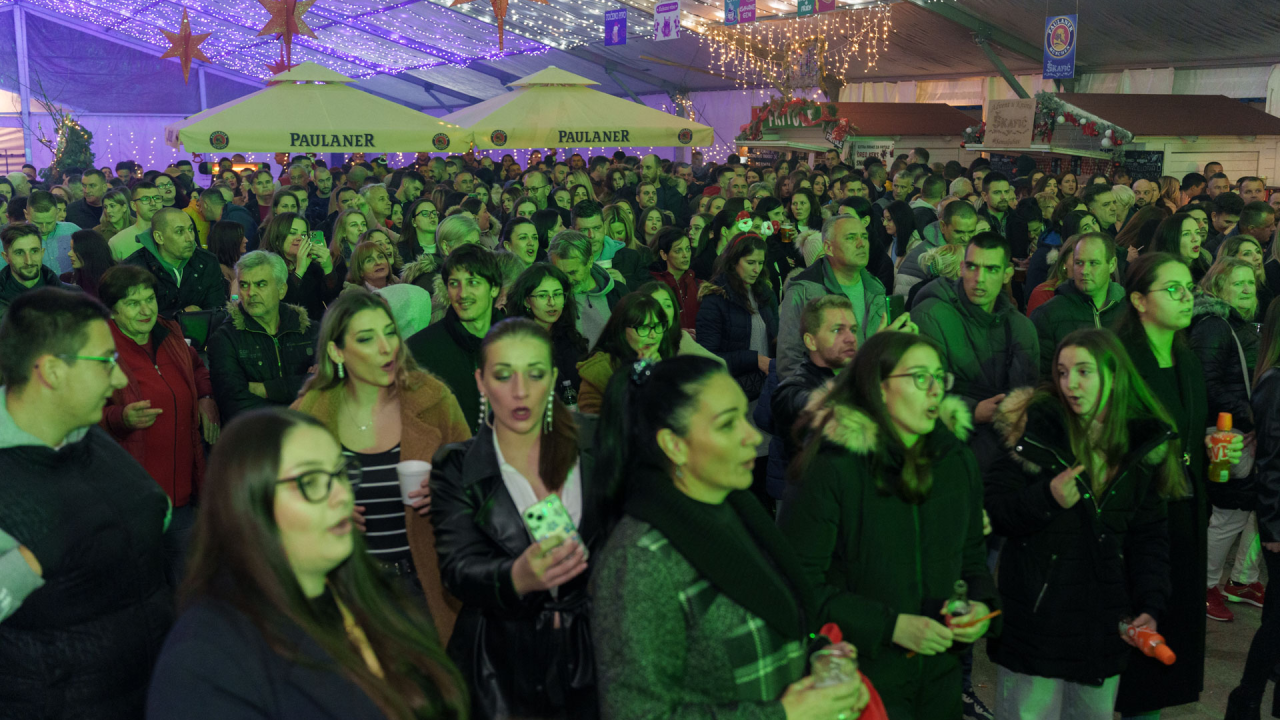 Zabavite se posljednji vikend ove godine uz DJ Jukija i Old School band na Kraljevskom adventu u Kninu!