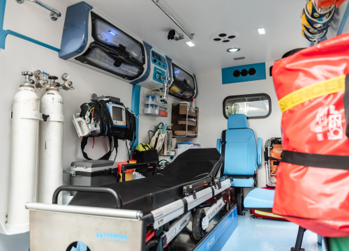 Fotografija 5 - Šibenska Hitna dobila novo vozilo: 'Naš vozni park je sad sigurniji za pacijente i djelatnike'