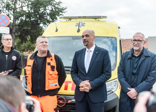 Fotografija 10 - Šibenska Hitna dobila novo vozilo: 'Naš vozni park je sad sigurniji za pacijente i djelatnike'
