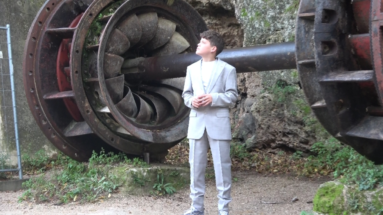 Učenici OŠ Vidici u četvrtak premijerno prikazuju svoj film 'Ante Šupuk - vitez u lanenom odijelu'