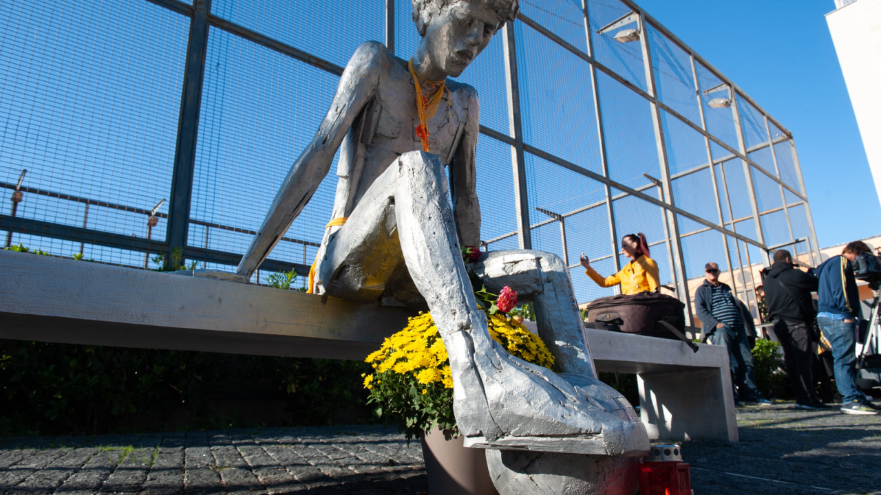 Predstava o liku i djelu 'našeg malog' Dražena Petrovića u šibenskom kazalištu