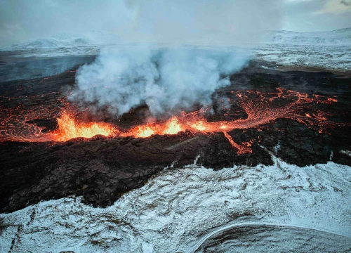 Lava došla do ribarskog grada nakon vulkanske erupcije na Islandu