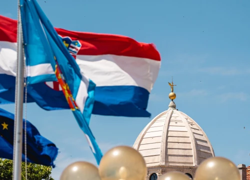 Na današnji dan prije 32 godine Hrvatska je međunarodno priznata!
