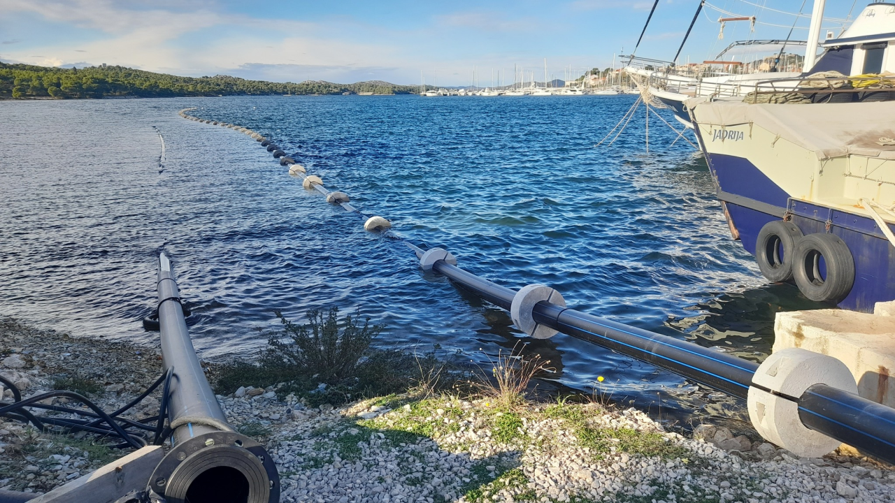 Izvedeno 553 metra podmorskog vodovoda od Srime, preko Prvića do Kaprija i Žirja