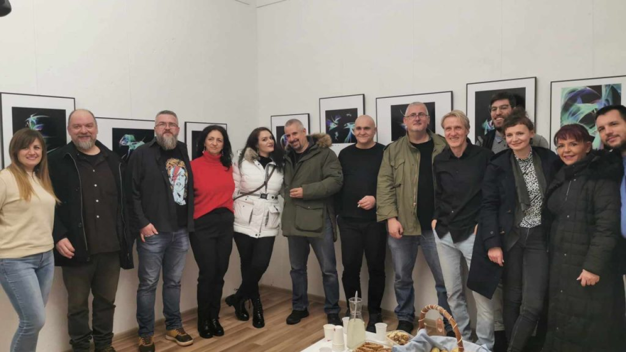 Originalnom izložbom Hoyka predstavio svoje kvantne životinje u Kninu