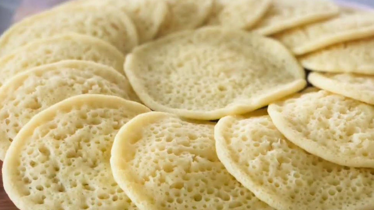 Palačinke s tisuću rupica koje se rade bez jaja i mlijeka