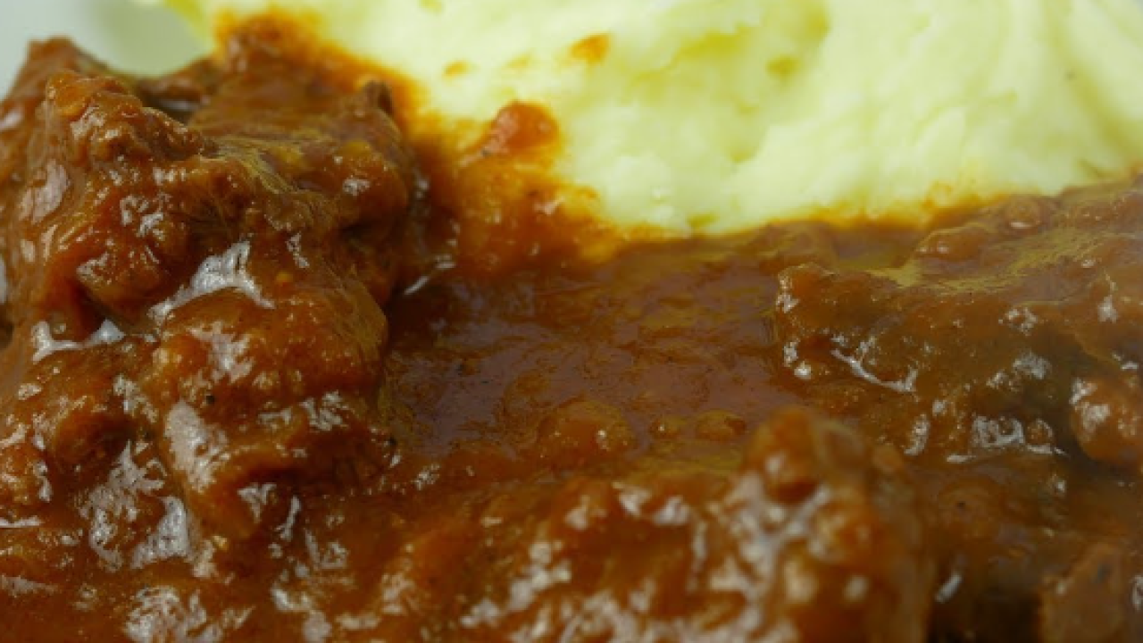 Kako skuhati savršeni gulaš? Ne činite ovih pet čestih grešaka