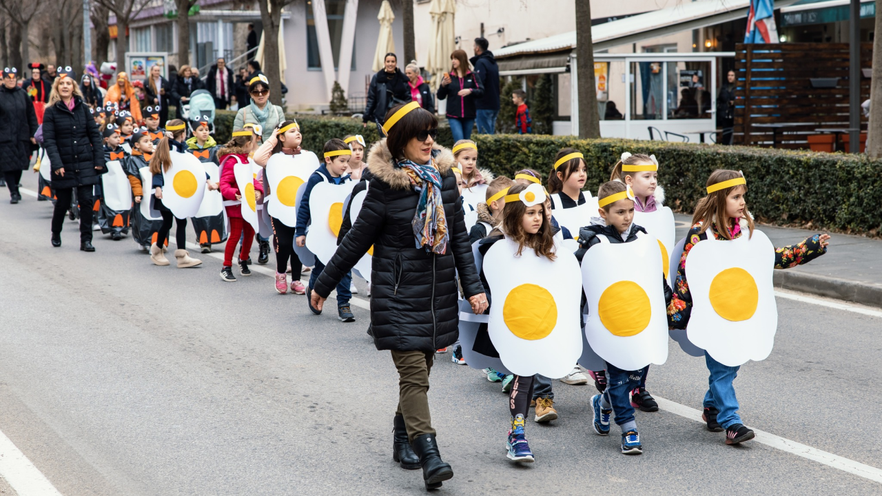 U četvrtak maškare preuzimaju vlast u Kninu!