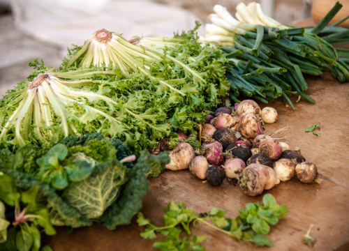 Fotografija 2 - Kristiana je jedina prodavačica na tržnici na Maloj loži: 'Najviše dolaze penzioneri, a mnogima sam i psiholog'