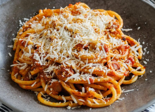 Špageti s prženim lješnjacima oduševit će i najosjetljivija nepca