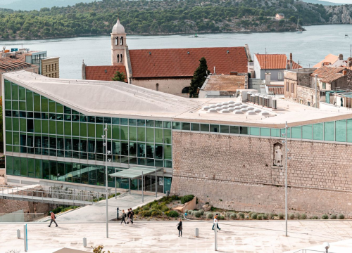 U knjižnici izložba Mihovila Rismonda