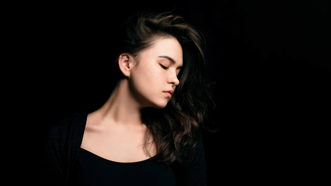 Ljudi rođeni u ovim znakovima najbolje se osjećaju u odjeći crne boje