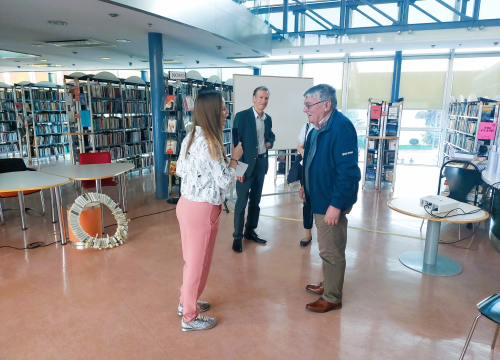 Fotografija 11 - Knjižničarka Marina Šimić jedna je od onih zbog kojih je šibenska Knjižnica djeci ugodno mjesto za učenje i igru