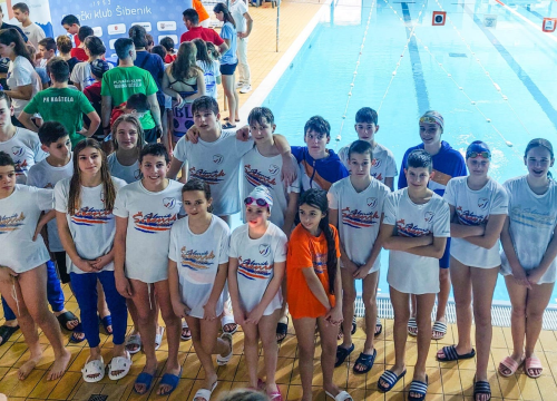 Plivači Šibenika na regionalnom prvenstvu do 6 medalja, veliki dan Ante Paladina