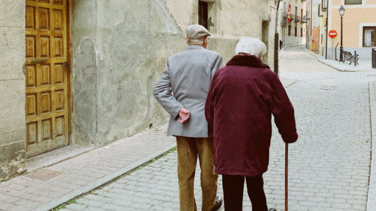 Mirovine su prije deset godina iznosile pola plaće, evo koliki je udio danas