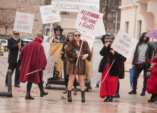 'Arena rasprodata 6. put' najbolja maska Drniškog krnjevala: Prijović 'zapalila' publiku i krnju