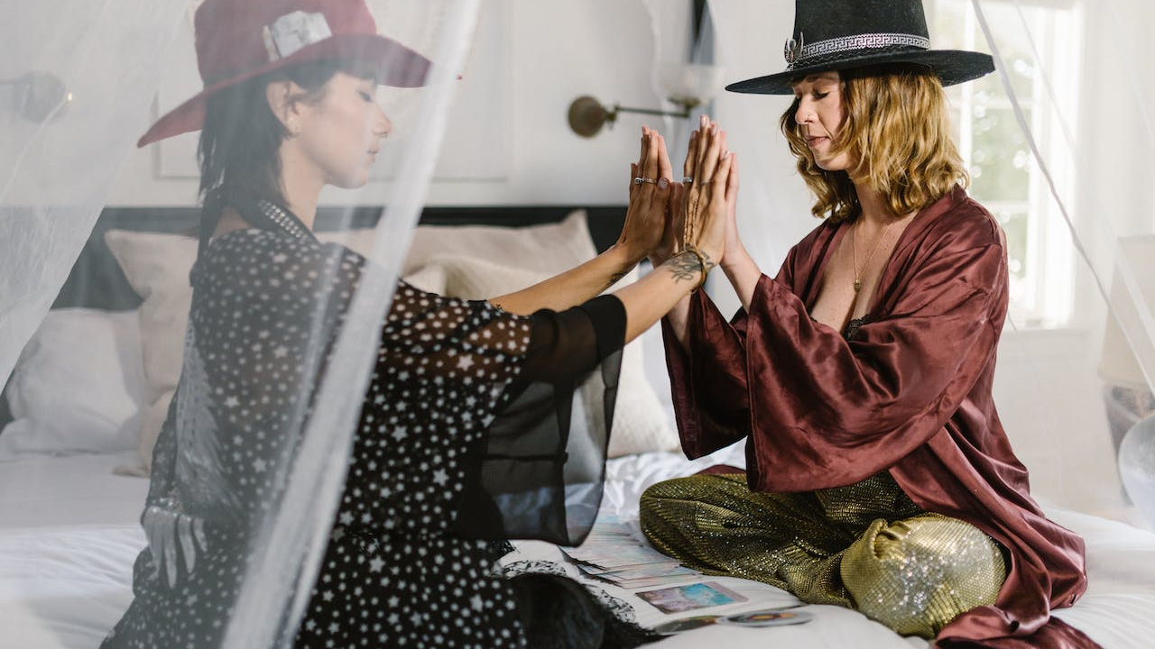 Veliki tjedni horoskop: Ovnovi će se strastveno zaljubiti, a Ribe očekuju zdravstvene tegobe