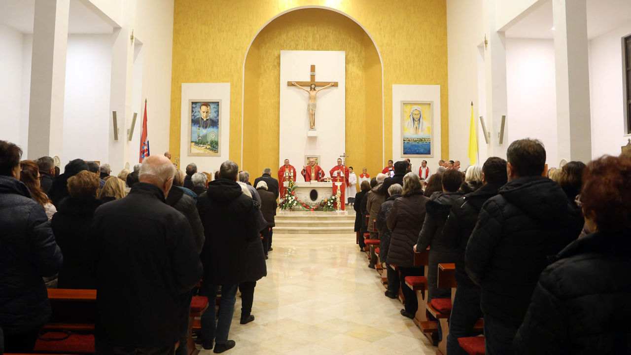 Blagdan blaženog Alojzija Stepinca svečano proslavljen u Srimi
